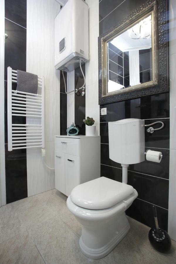 Modern In Primosten